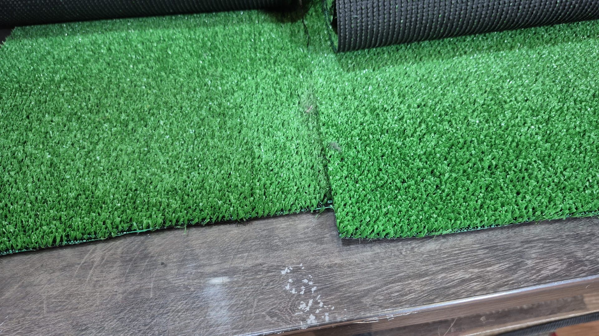 7mm ekonomik yapay çim halı etkinlik sergi dekorasyon için uygun fiyatlı çözüm İstanbul