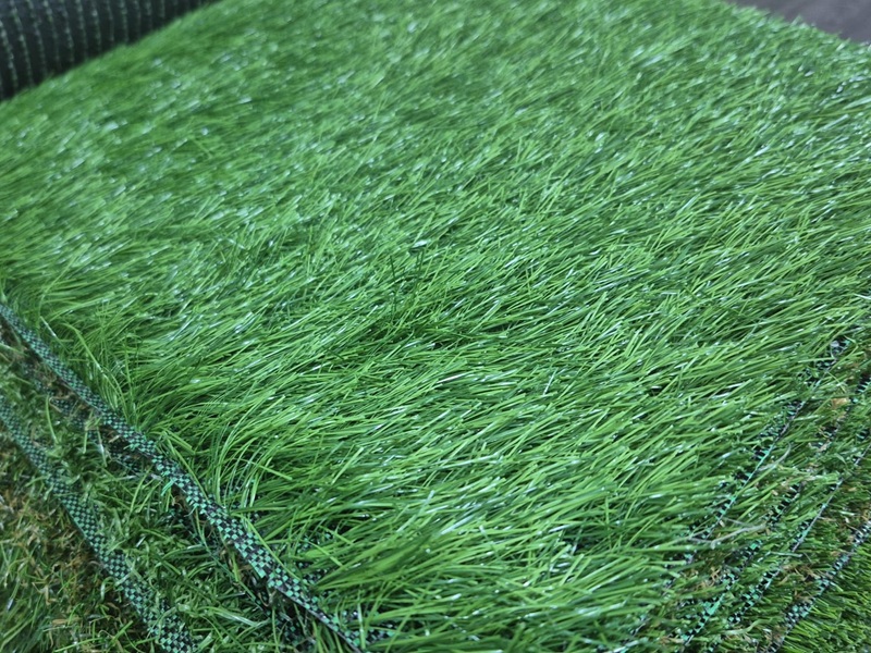 Dış Mekan Çim Halısı