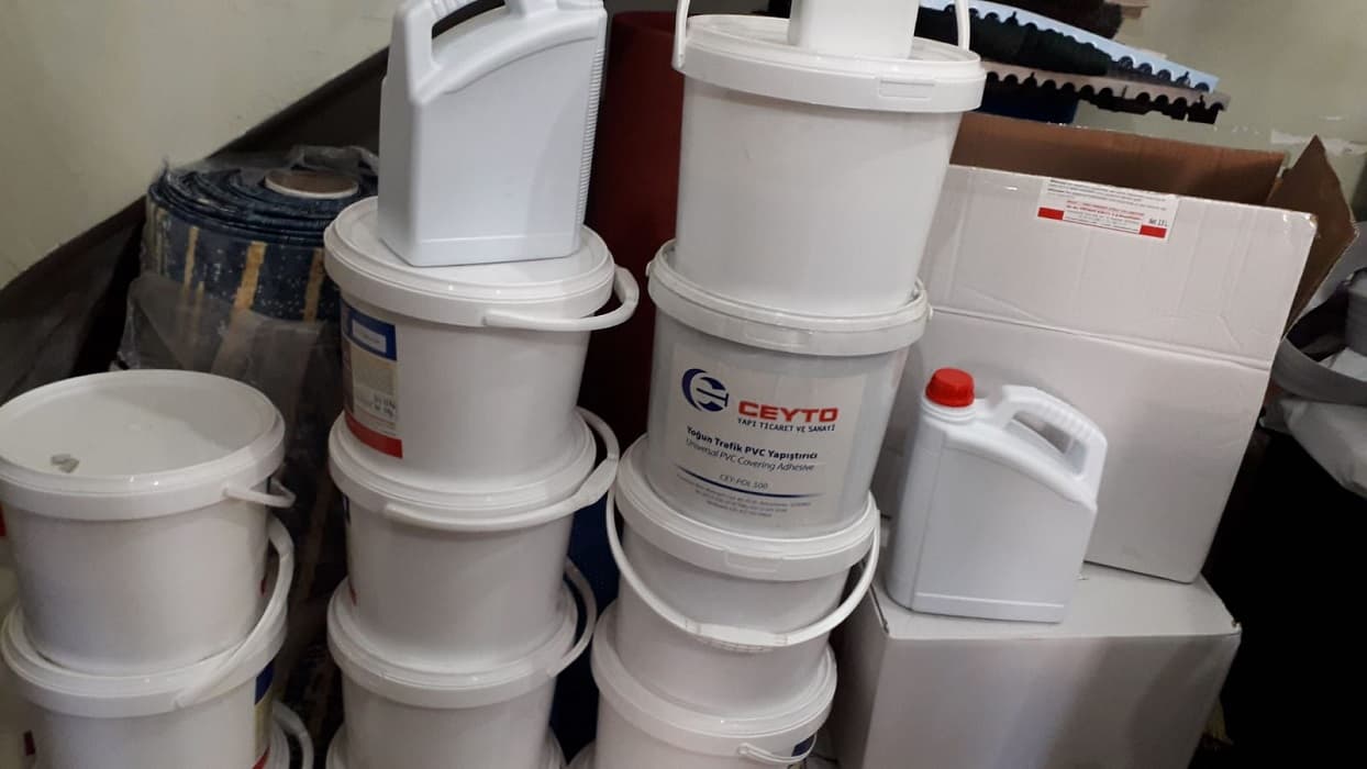 Çim Halı Yapıştırıcısı ve Tutkalı